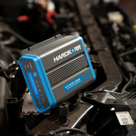 hardkorr-25a-under-bonnet-dcdc-charger-w-mppt-solar-regulator-in-car