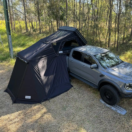 Outback Tourer 1.5 Lite Annex top-right view attached below the rooftop tent.