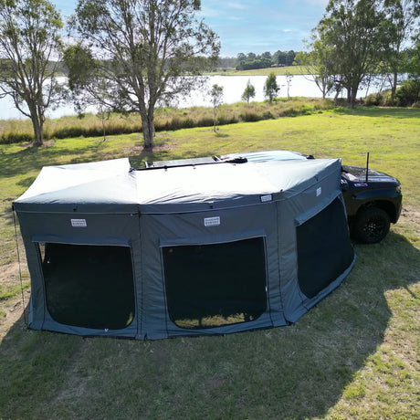 Outback Tourer Drivers Side 270 Plus Full Wall Kit top corner view with three mesh wall panels.